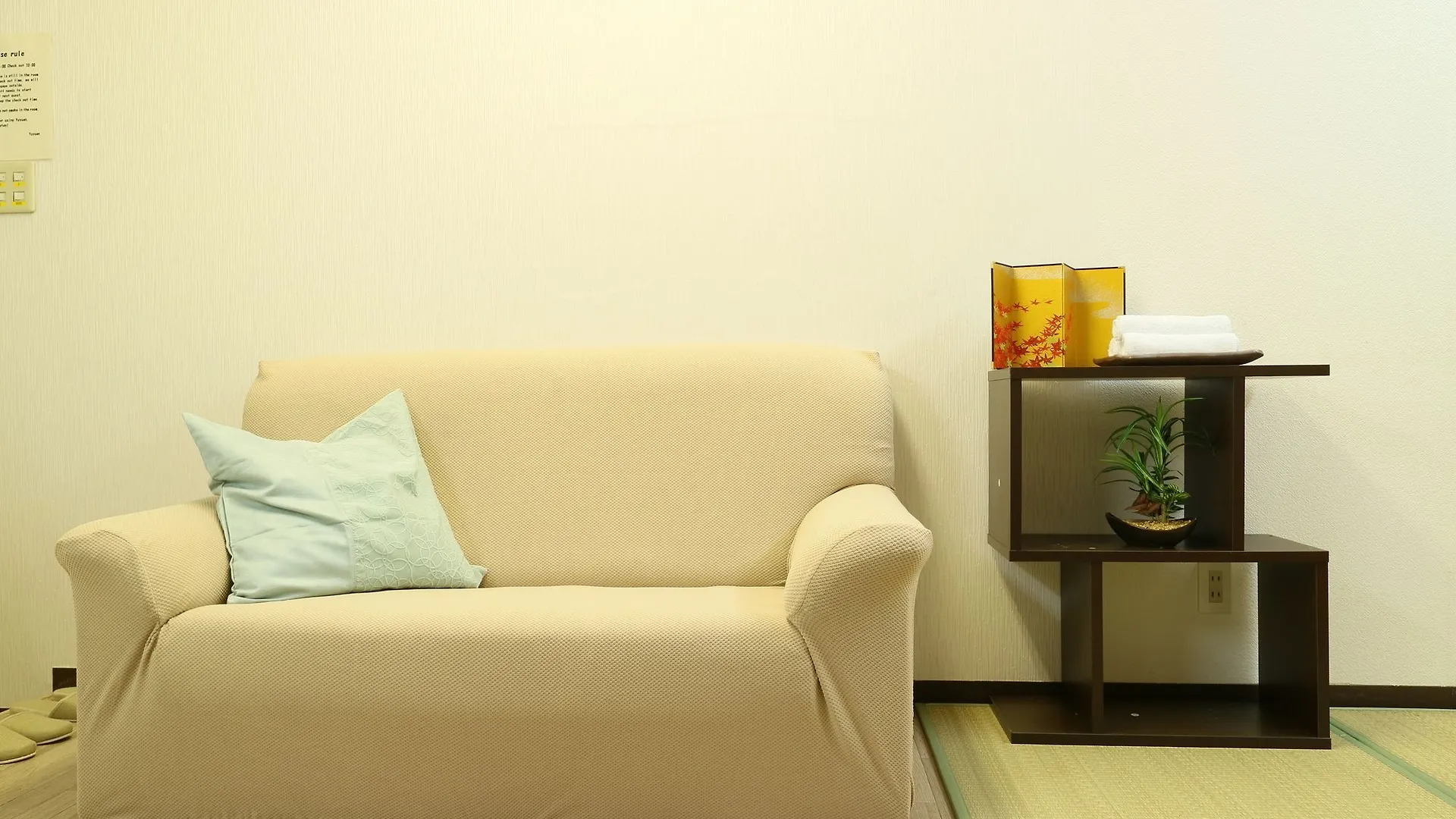 Guesthouse Sennichimae Осака 2*,  Япония